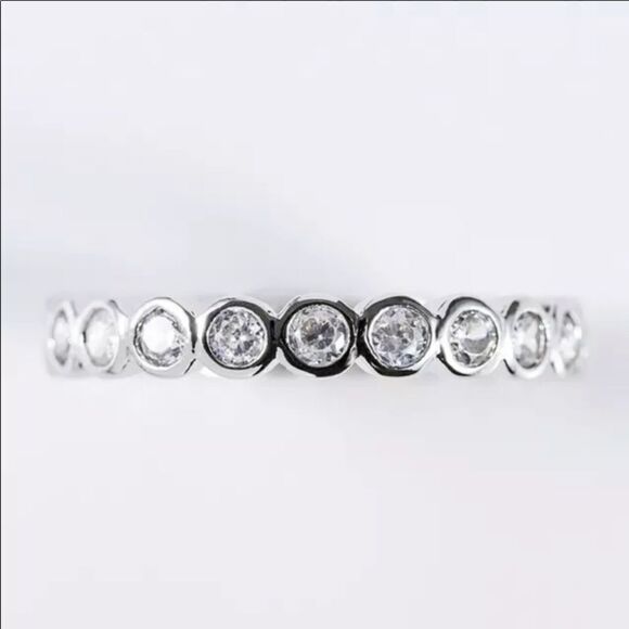 Last 1!! The Brilliant Bezel eternity band with zircon in Sterling Silver 6 - Picture 4 of 8